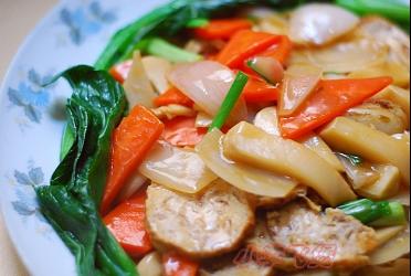 百灵菇炒猪肉卷