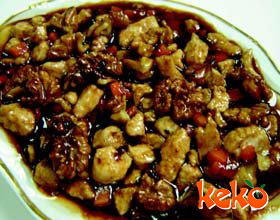 酱爆核桃鸡丁 