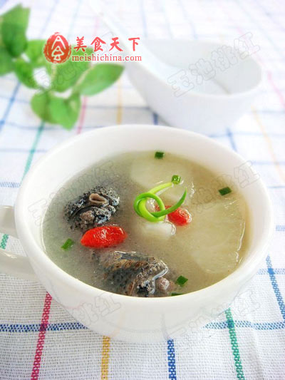 萝卜枸杞乌鸡汤